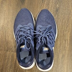 Nike Women's Navy Blue Athletic Running Shoes